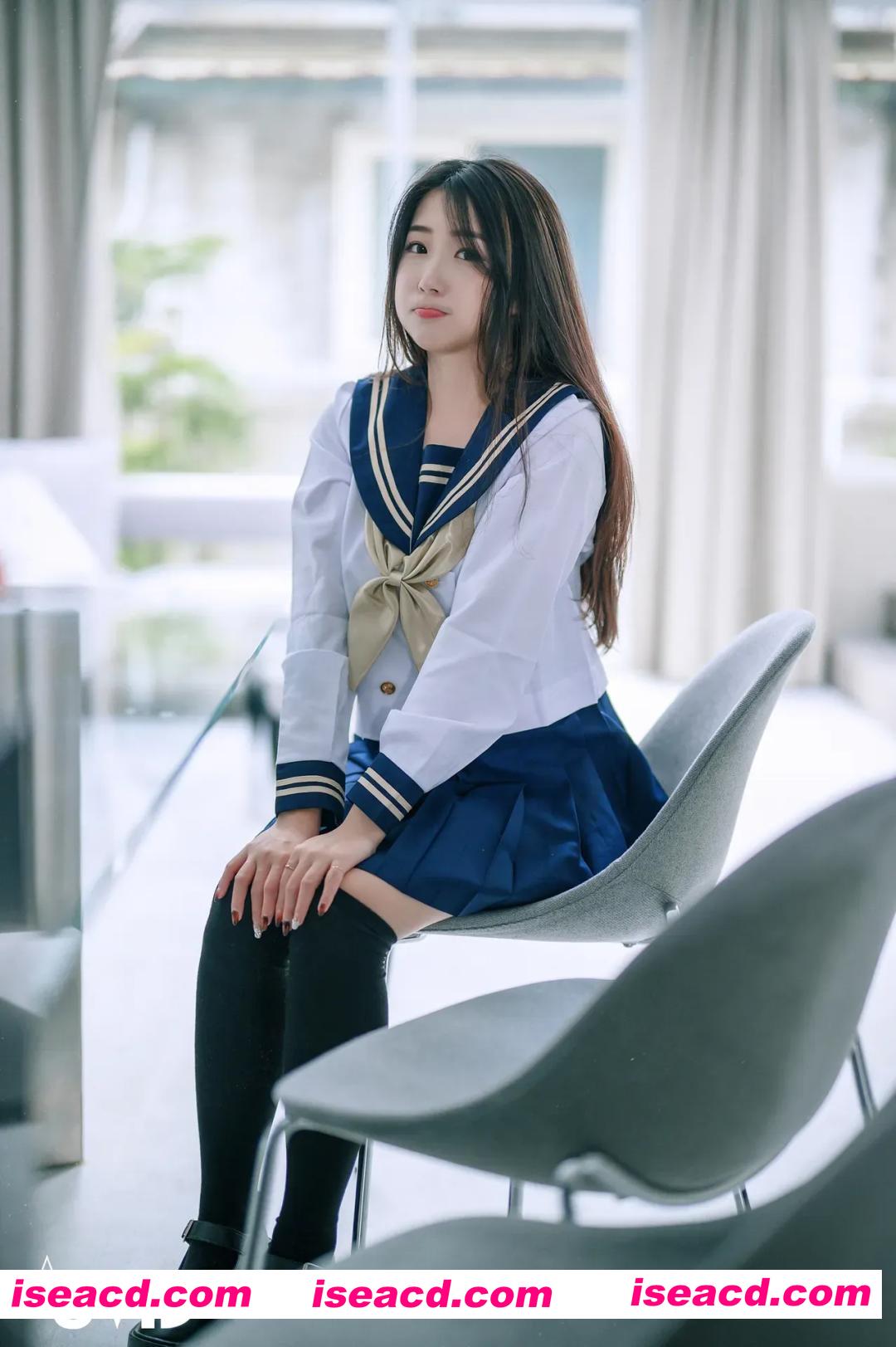 『套图』童顏巨乳的學生妹 – 肉包Mini[109P 482MB]